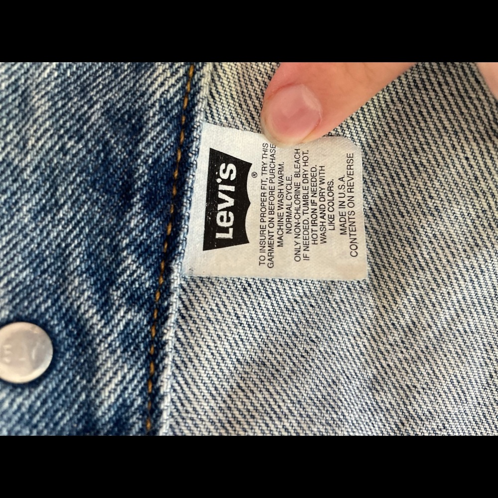 Vintage Levi’s jean jacket - Picture 4 of 4